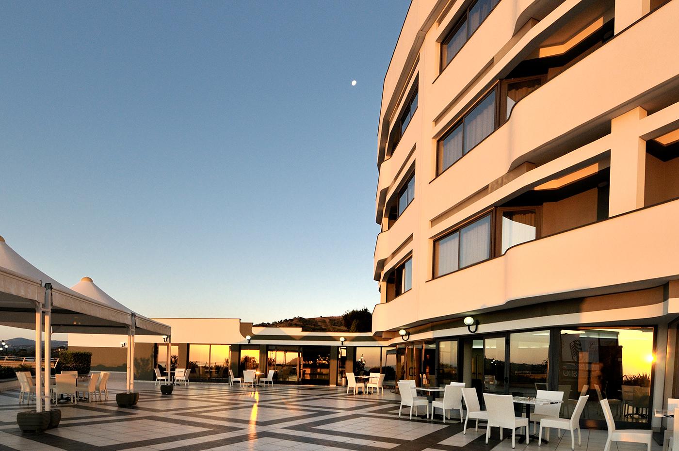 Park Hotel Mirabeau 蒙泰保内 外观 照片