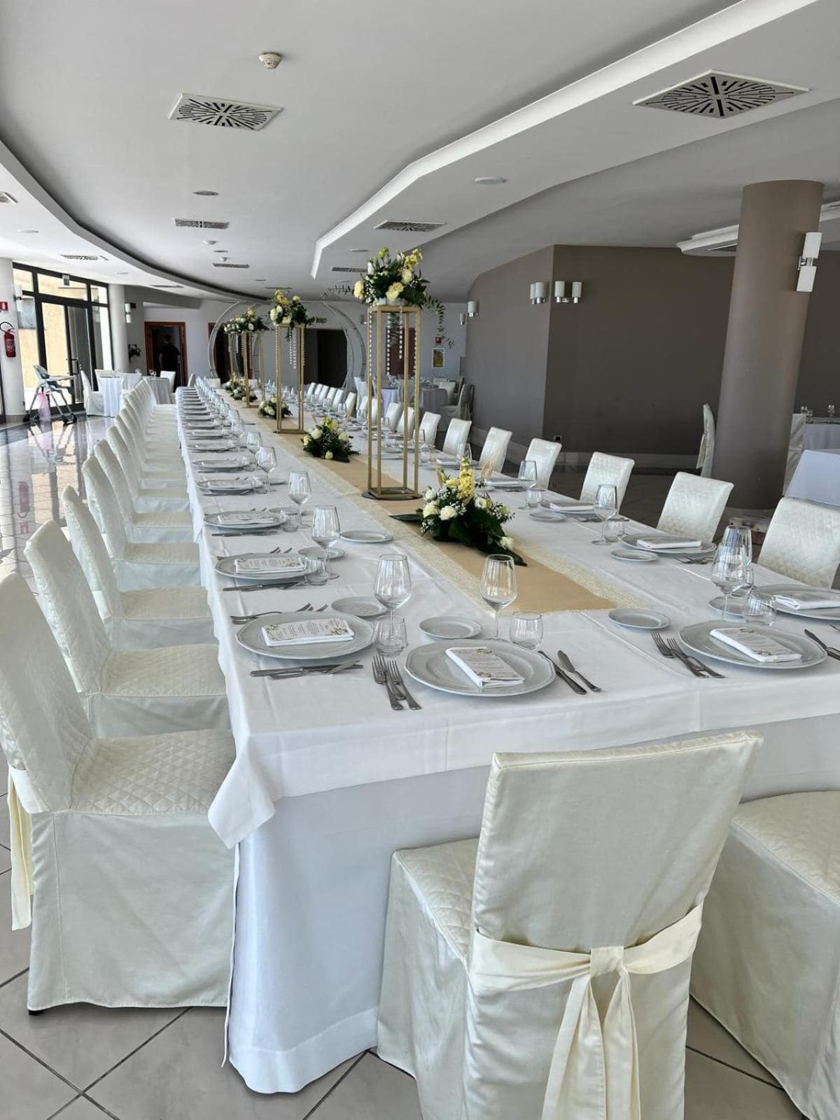 Park Hotel Mirabeau 蒙泰保内 外观 照片