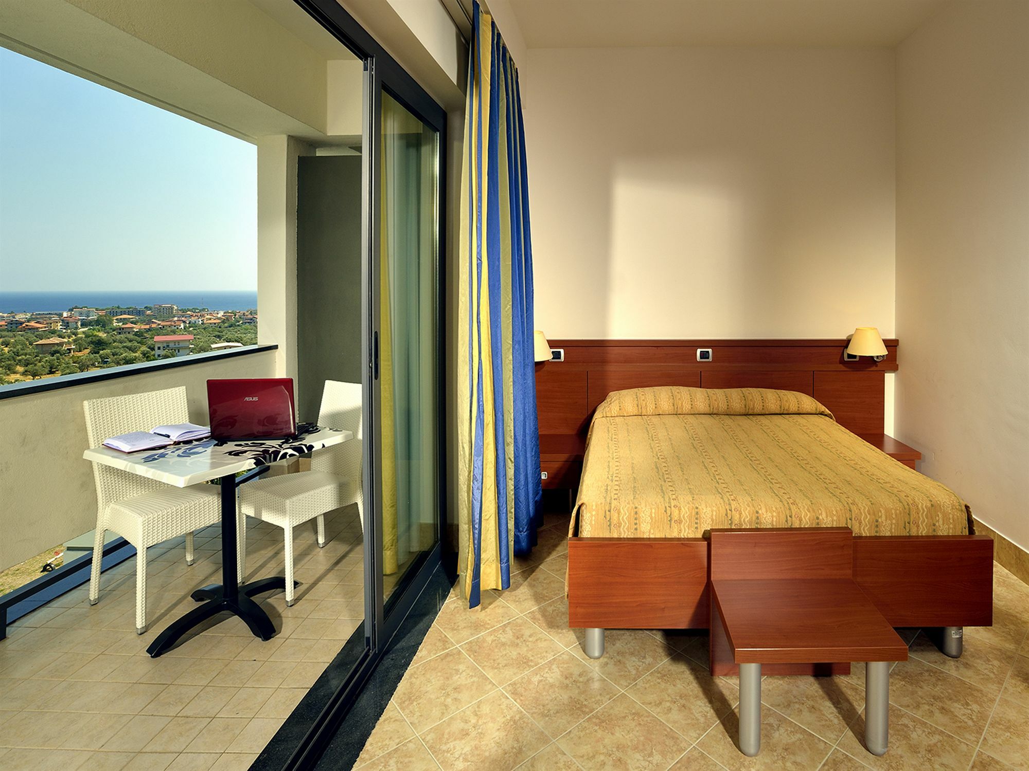 Park Hotel Mirabeau 蒙泰保内 外观 照片